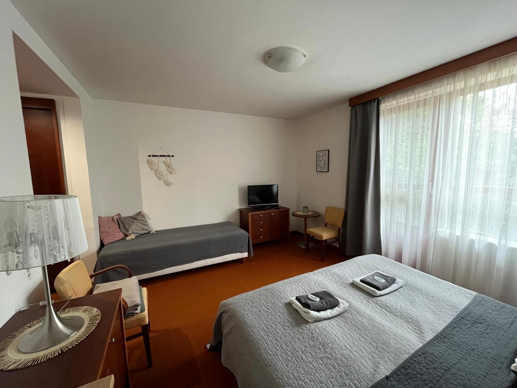 Simply Rooms Slavkov u Brna Exterior foto